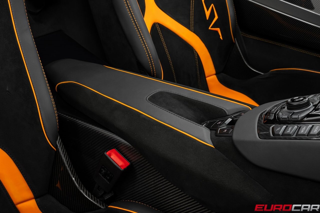 2016 Lamborghini Aventador LP750-4 SuperVeloce *HUGE CARBON OPTIONS* - Photo 42 - Costa Mesa, CA 92626