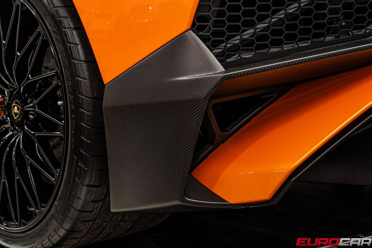 2016 Lamborghini Aventador LP750-4 SuperVeloce *HUGE CARBON OPTIONS* - Photo 29 - Costa Mesa, CA 92626