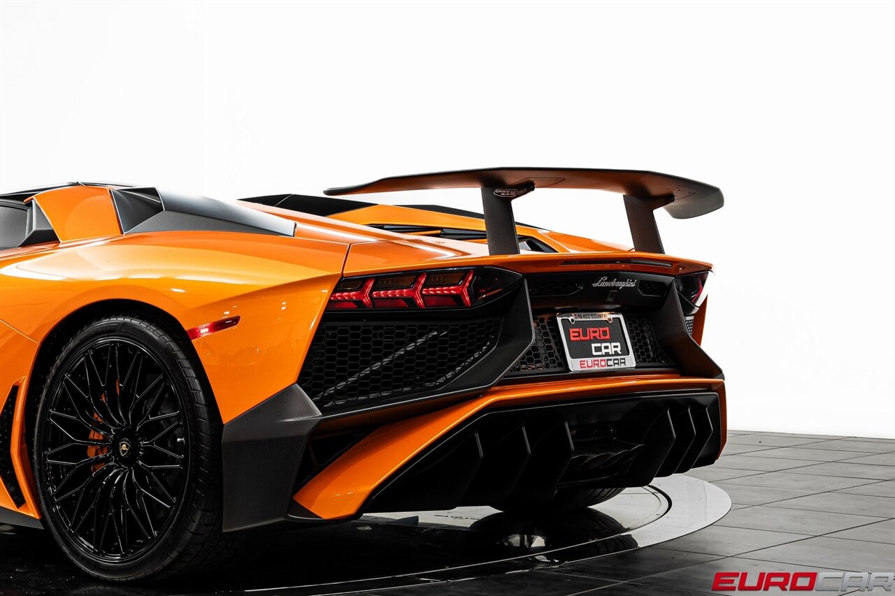 2016 Lamborghini Aventador LP750-4 SuperVeloce *HUGE CARBON OPTIONS* - Photo 24 - Costa Mesa, CA 92626