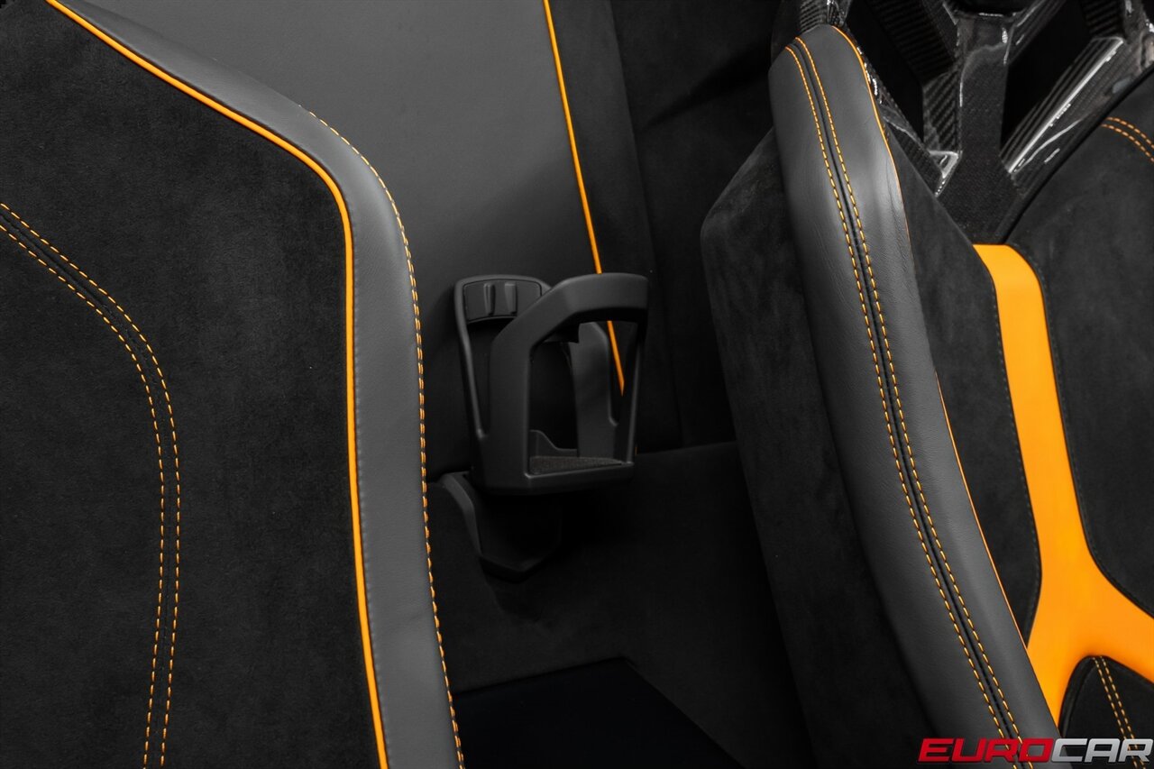 2016 Lamborghini Aventador LP750-4 SuperVeloce *HUGE CARBON OPTIONS* - Photo 46 - Costa Mesa, CA 92626