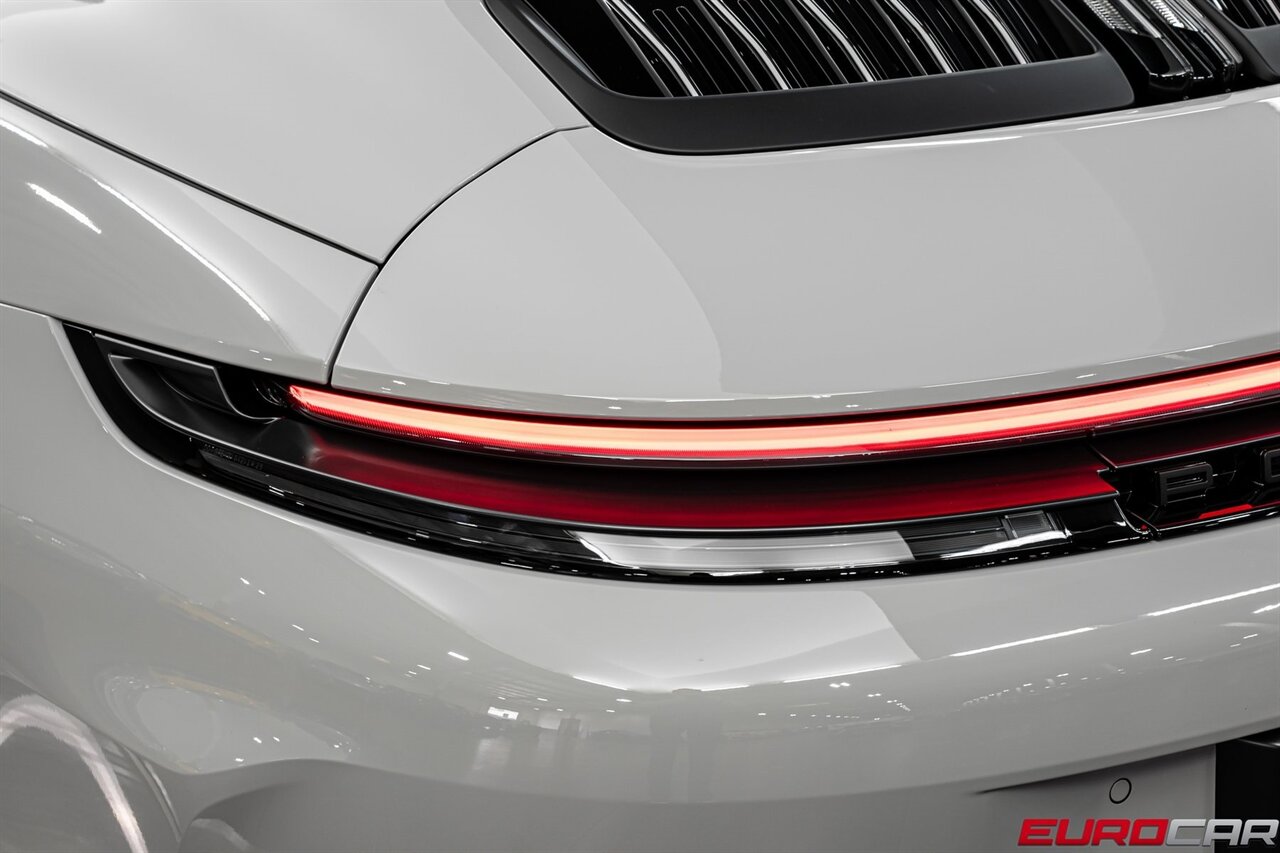 2026 Porsche 911 Carrera 4 GTS *SPORTDESIGN PACKAGE*   - Photo 23 - Costa Mesa, CA 92626