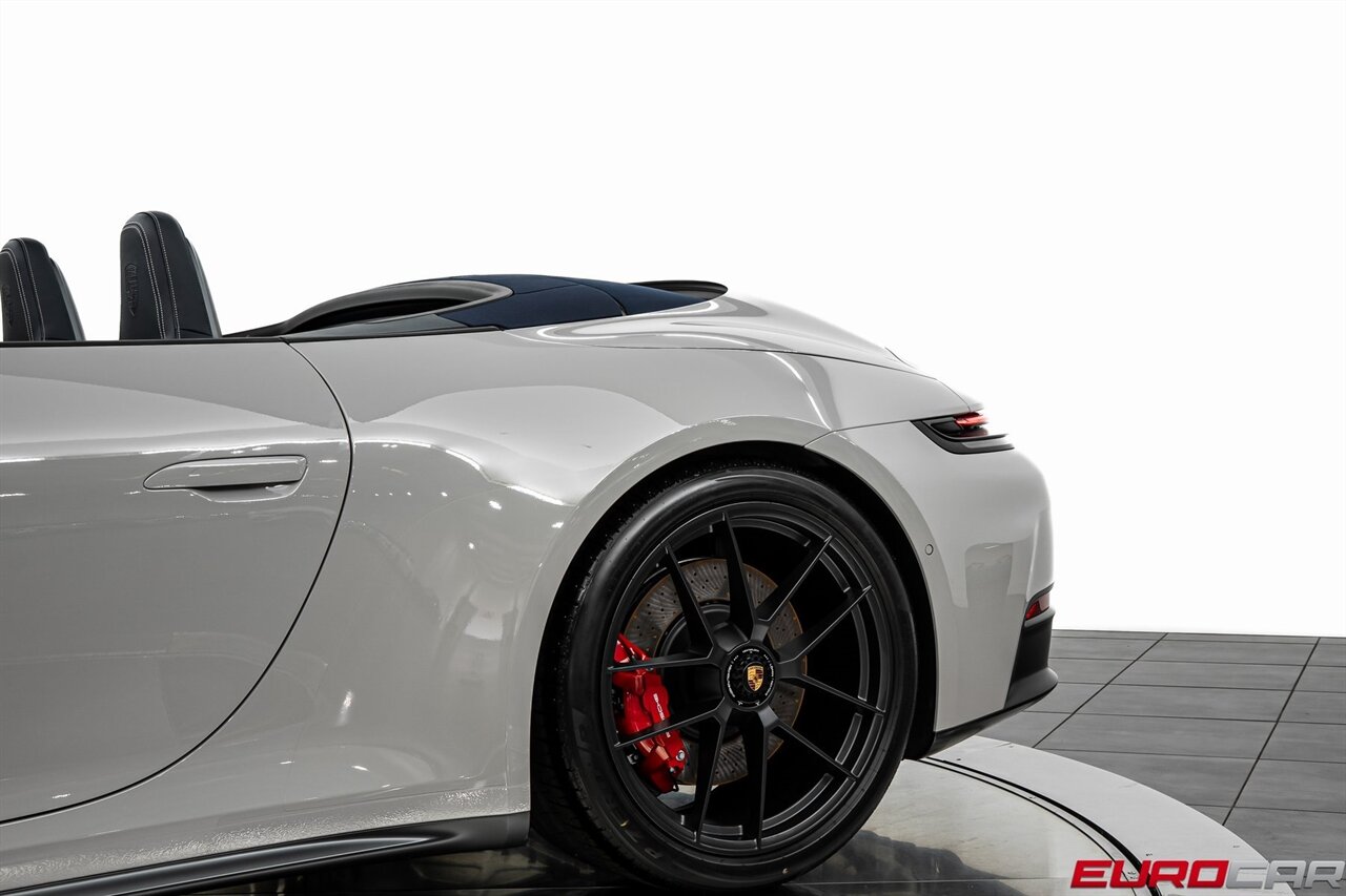 2026 Porsche 911 Carrera 4 GTS *SPORTDESIGN PACKAGE*   - Photo 19 - Costa Mesa, CA 92626
