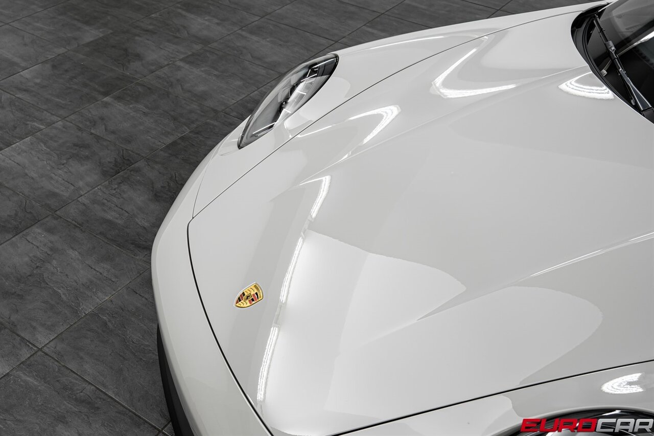 2026 Porsche 911 Carrera 4 GTS *SPORTDESIGN PACKAGE*   - Photo 11 - Costa Mesa, CA 92626