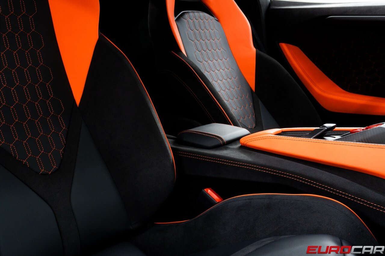 2024 Lamborghini Revuelto  *FULL EXTERIOR CARBON PACKAGES * CARBON INTERIOR * $22K FACTORY PAINT* - Photo 50 - Costa Mesa, CA 92626