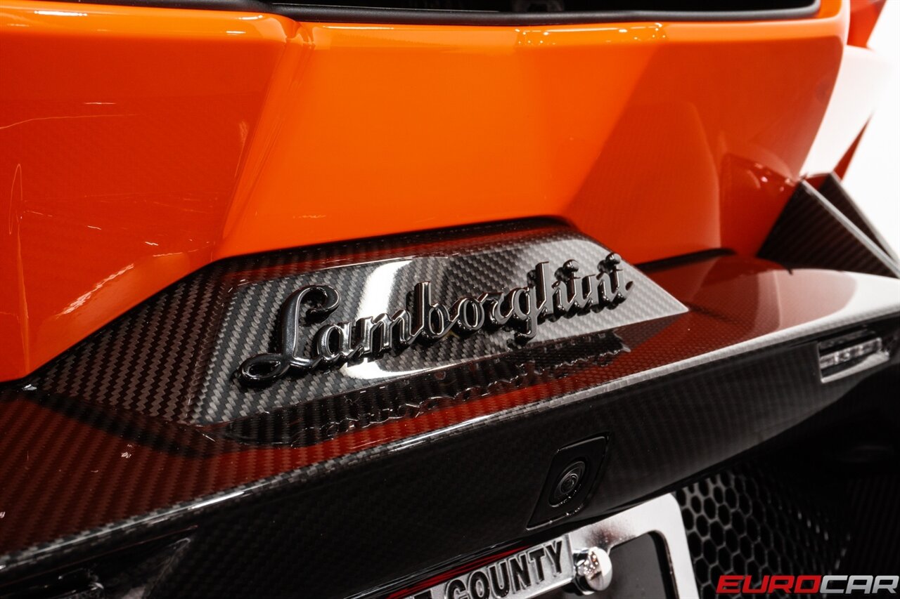 2024 Lamborghini Revuelto  *FULL EXTERIOR CARBON PACKAGES * CARBON INTERIOR * $22K FACTORY PAINT* - Photo 28 - Costa Mesa, CA 92626