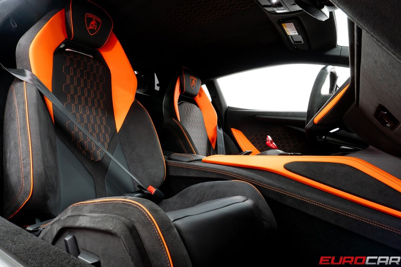 2024 Lamborghini Revuelto  *FULL EXTERIOR CARBON PACKAGES * CARBON INTERIOR * $22K FACTORY PAINT* - Photo 56 - Costa Mesa, CA 92626