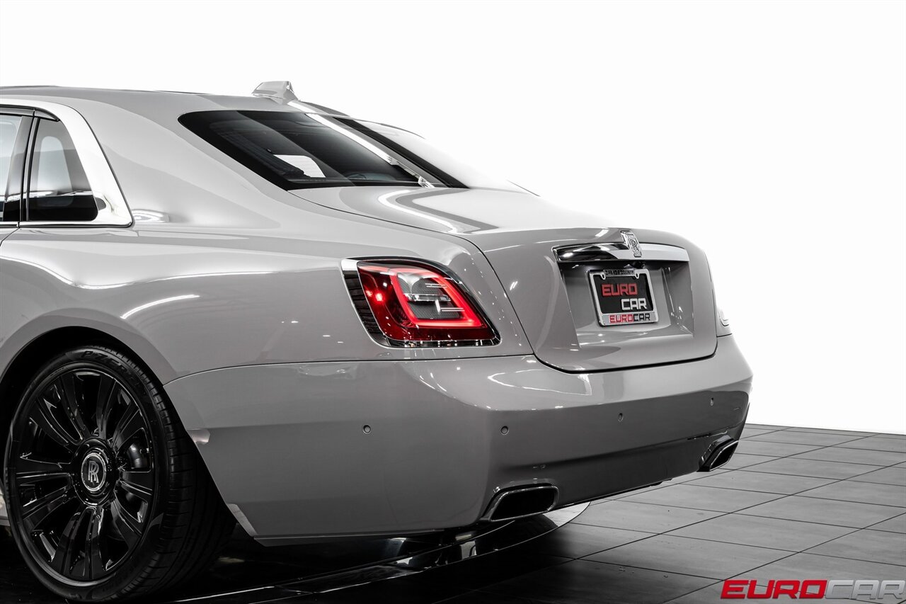 2022 Rolls-Royce Ghost *RARE COLOR COMBO * IMMERSIVE REAR SEATING* - Photo 18 - Costa Mesa, CA 92626