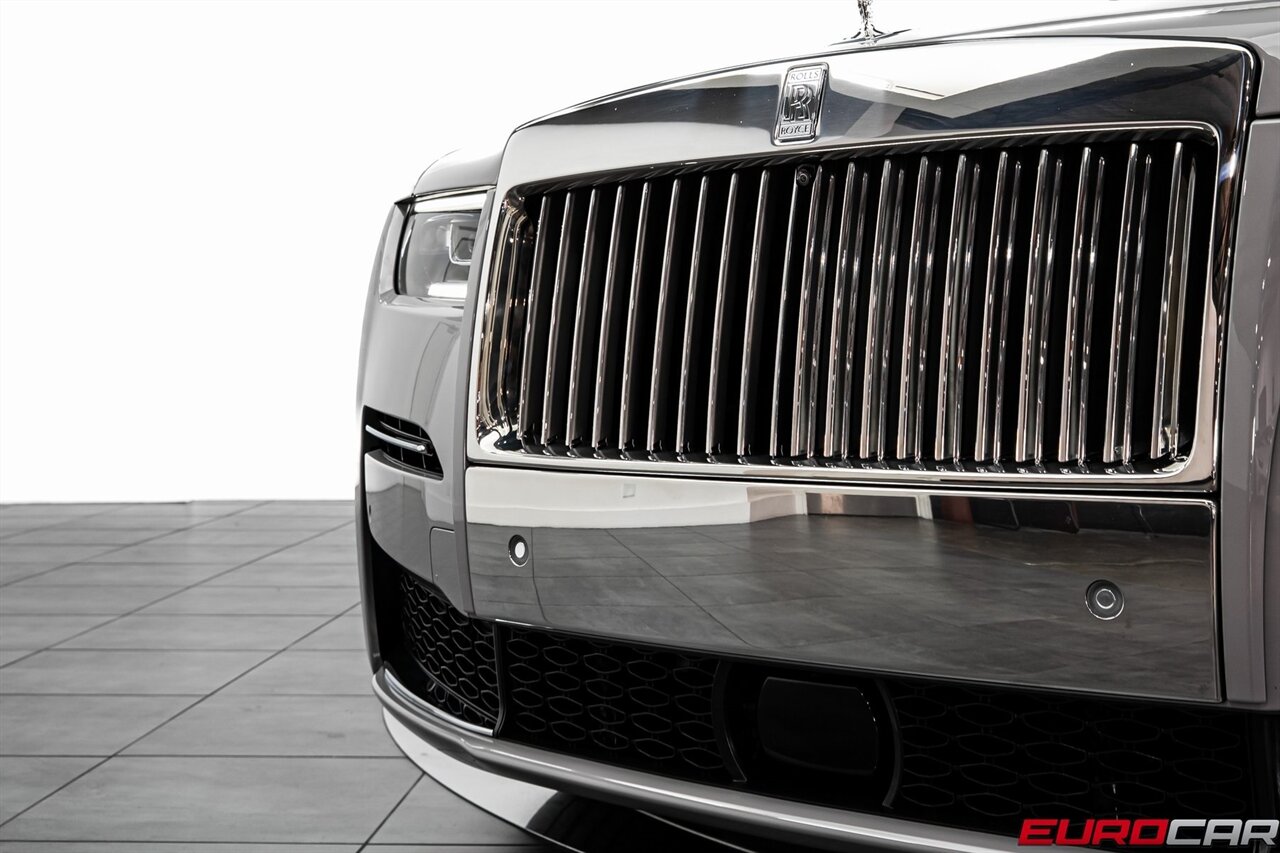 2022 Rolls-Royce Ghost *RARE COLOR COMBO * IMMERSIVE REAR SEATING* - Photo 13 - Costa Mesa, CA 92626