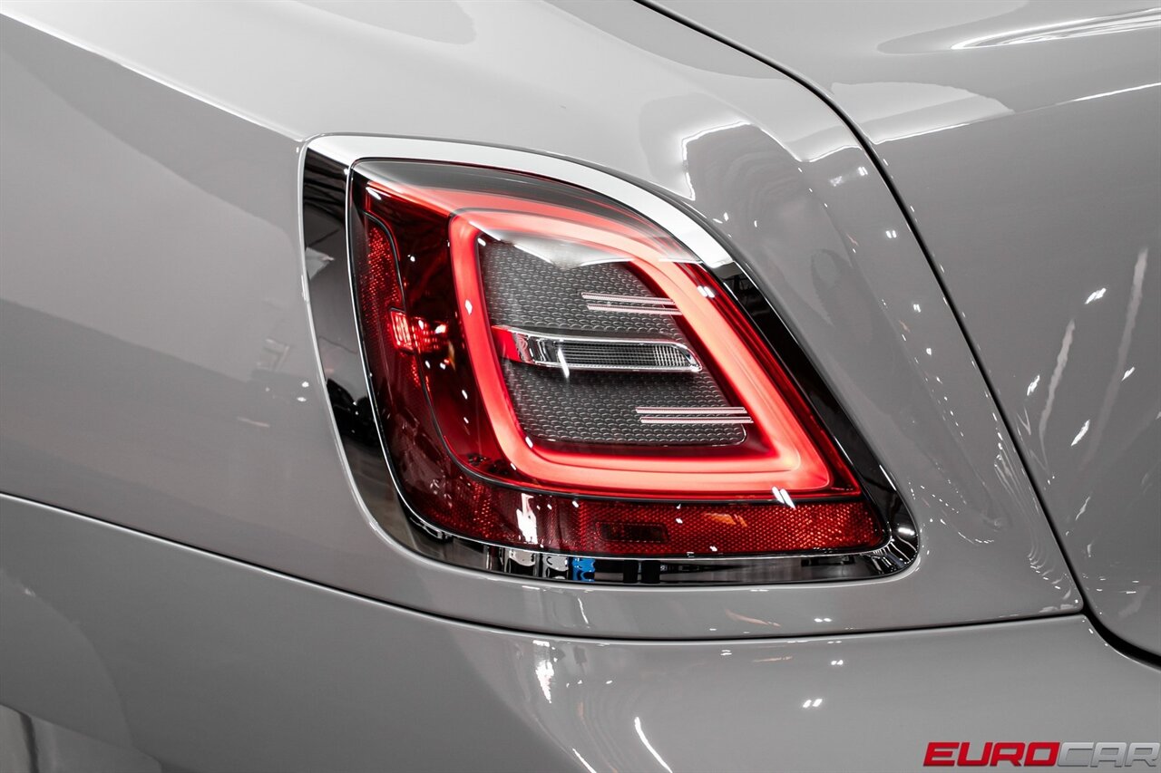 2022 Rolls-Royce Ghost *RARE COLOR COMBO * IMMERSIVE REAR SEATING* - Photo 19 - Costa Mesa, CA 92626