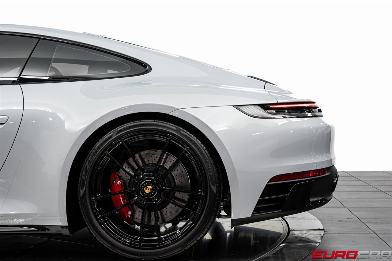 2024 Porsche 911 Carrera GTS *PREMIUM PACKAGE * FRONT AXLE LIFT*   - Photo 15 - Costa Mesa, CA 92626