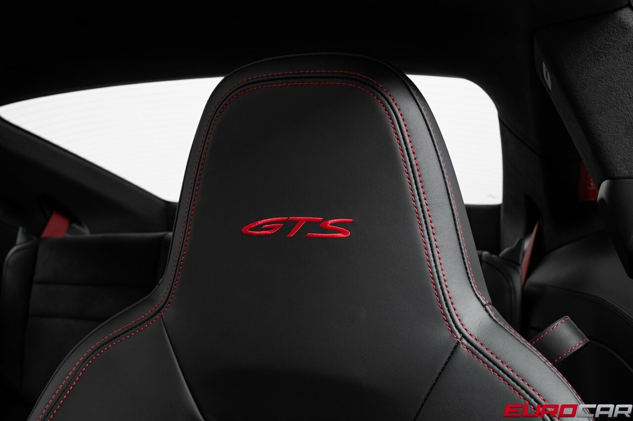 2024 Porsche 911 Carrera GTS *PREMIUM PACKAGE * FRONT AXLE LIFT*   - Photo 41 - Costa Mesa, CA 92626