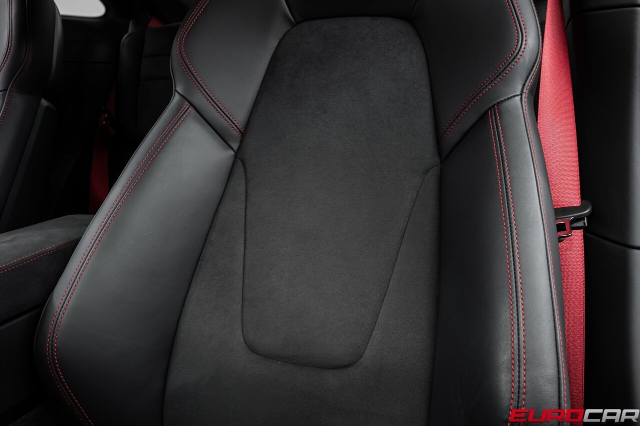 2024 Porsche 911 Carrera GTS *PREMIUM PACKAGE * FRONT AXLE LIFT*   - Photo 42 - Costa Mesa, CA 92626