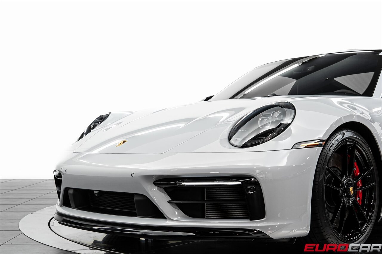 2024 Porsche 911 Carrera GTS *PREMIUM PACKAGE * FRONT AXLE LIFT*   - Photo 12 - Costa Mesa, CA 92626