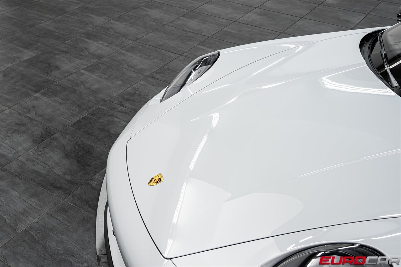 2024 Porsche 911 Carrera GTS *PREMIUM PACKAGE * FRONT AXLE LIFT*   - Photo 9 - Costa Mesa, CA 92626