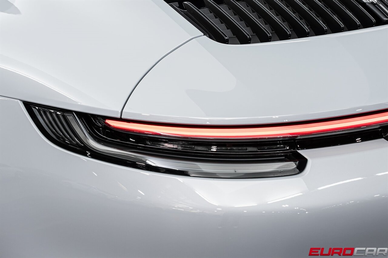 2024 Porsche 911 Carrera GTS *PREMIUM PACKAGE * FRONT AXLE LIFT*   - Photo 17 - Costa Mesa, CA 92626