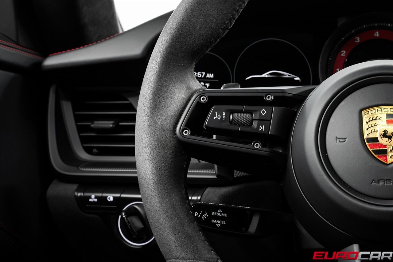 2024 Porsche 911 Carrera GTS *PREMIUM PACKAGE * FRONT AXLE LIFT*   - Photo 27 - Costa Mesa, CA 92626
