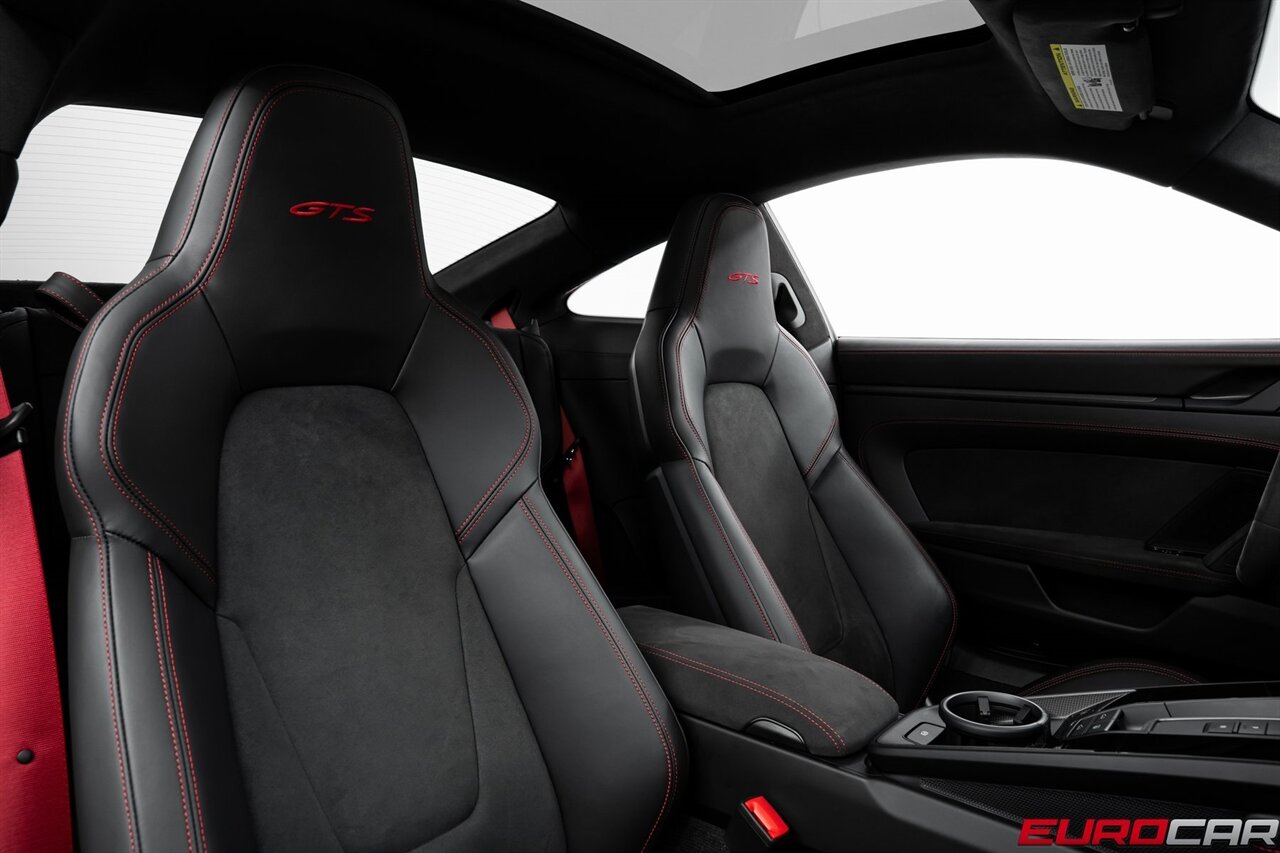 2024 Porsche 911 Carrera GTS *PREMIUM PACKAGE * FRONT AXLE LIFT*   - Photo 38 - Costa Mesa, CA 92626