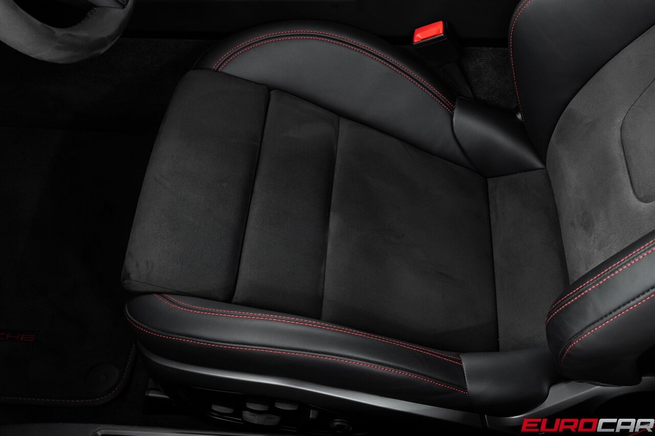 2024 Porsche 911 Carrera GTS *PREMIUM PACKAGE * FRONT AXLE LIFT*   - Photo 43 - Costa Mesa, CA 92626