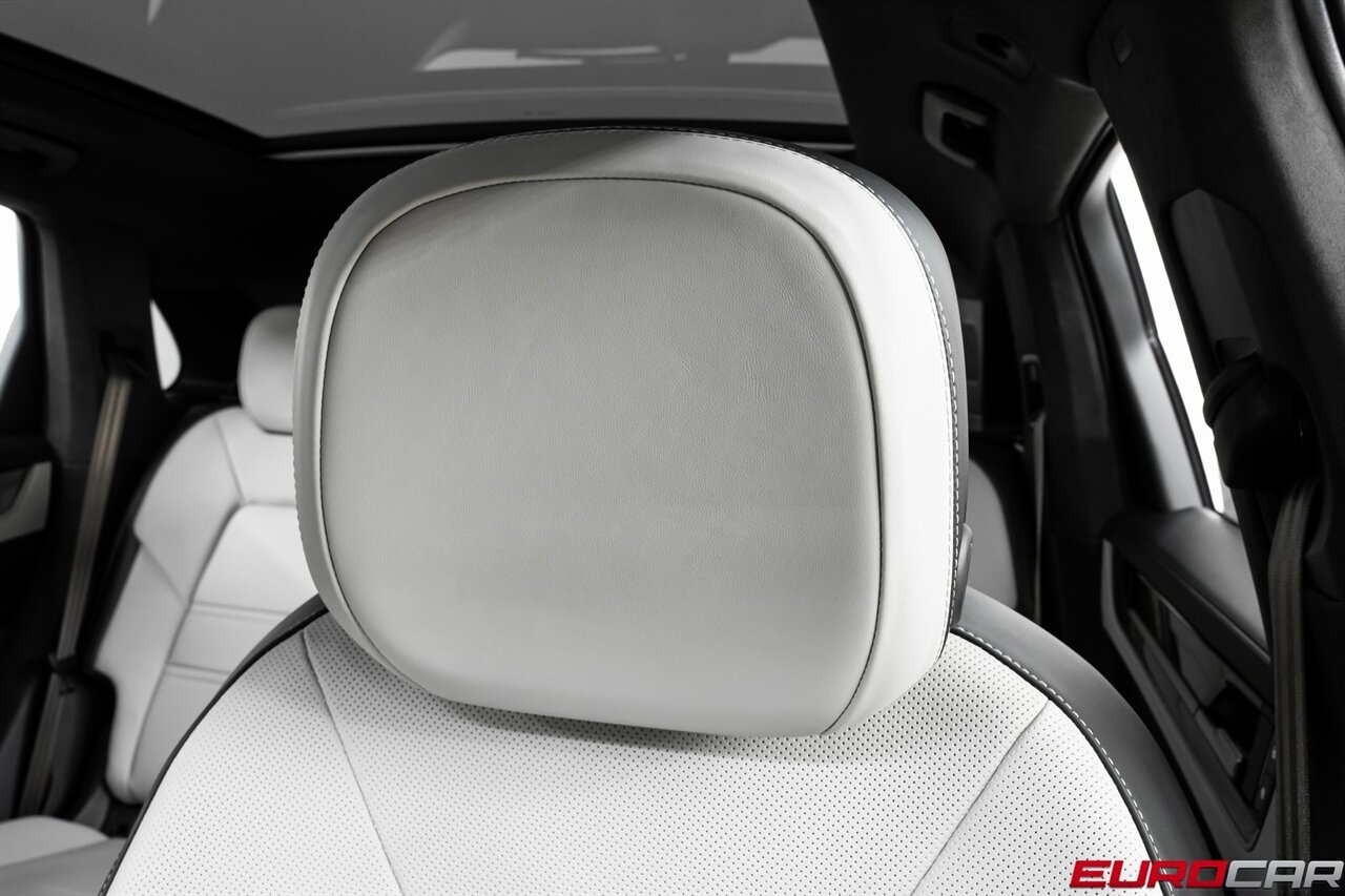 2025 Porsche Cayenne Turbo *PREMIUM PACKAGE * PASSENGER DISPLAY*   - Photo 43 - Costa Mesa, CA 92626