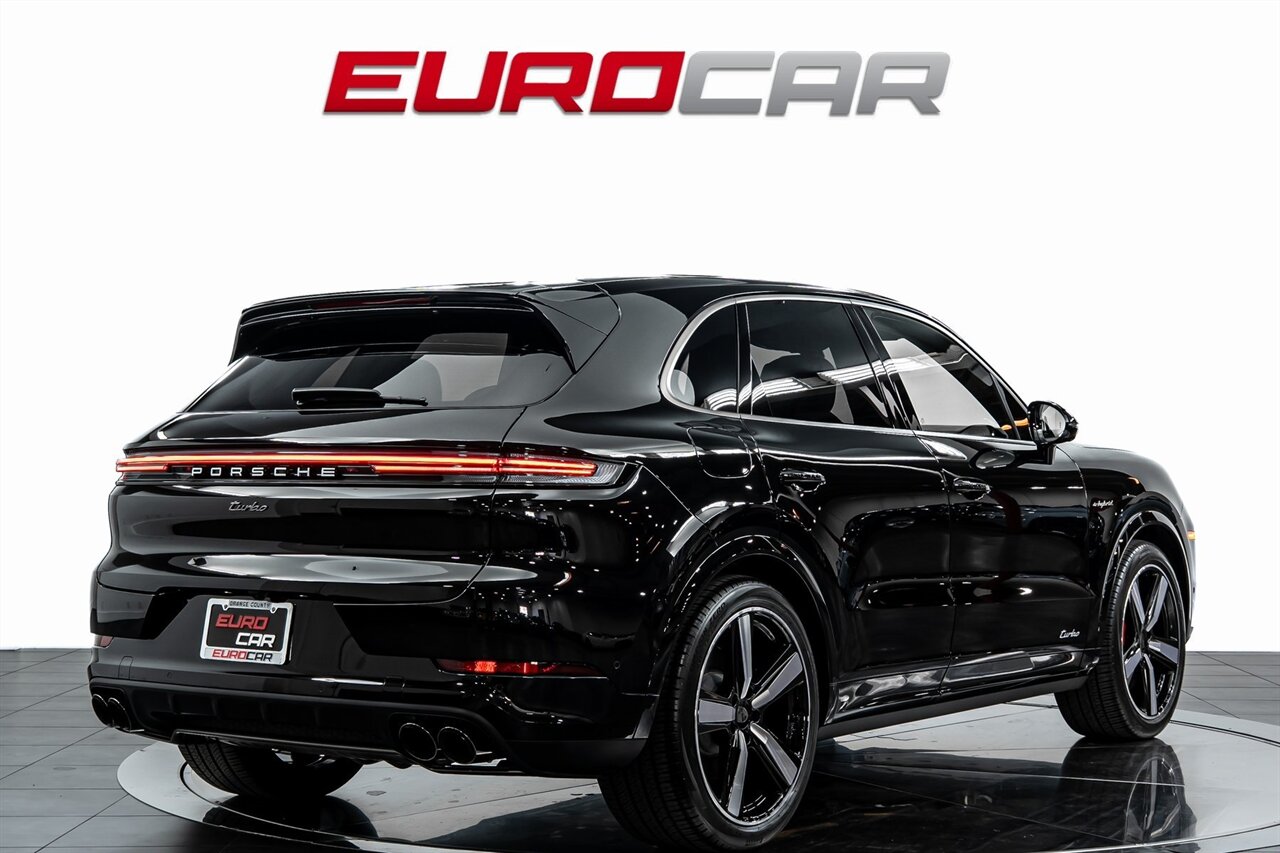 2025 Porsche Cayenne Turbo *PREMIUM PACKAGE * PASSENGER DISPLAY*   - Photo 5 - Costa Mesa, CA 92626