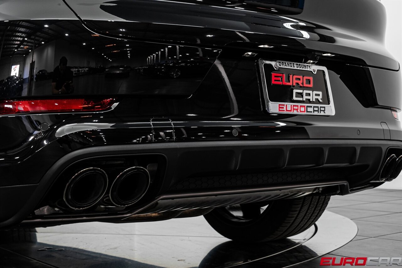 2025 Porsche Cayenne Turbo *PREMIUM PACKAGE * PASSENGER DISPLAY*   - Photo 19 - Costa Mesa, CA 92626