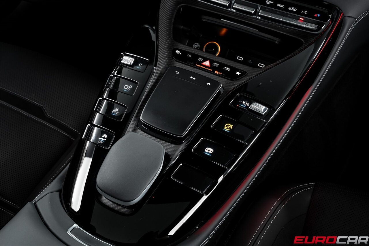 2024 Mercedes-Benz AMG GT 63 Base 4MATIC® *AMG CARBON FIBER PACKAGE * PANORAMIC ROOF* - Photo 32 - Costa Mesa, CA 92626