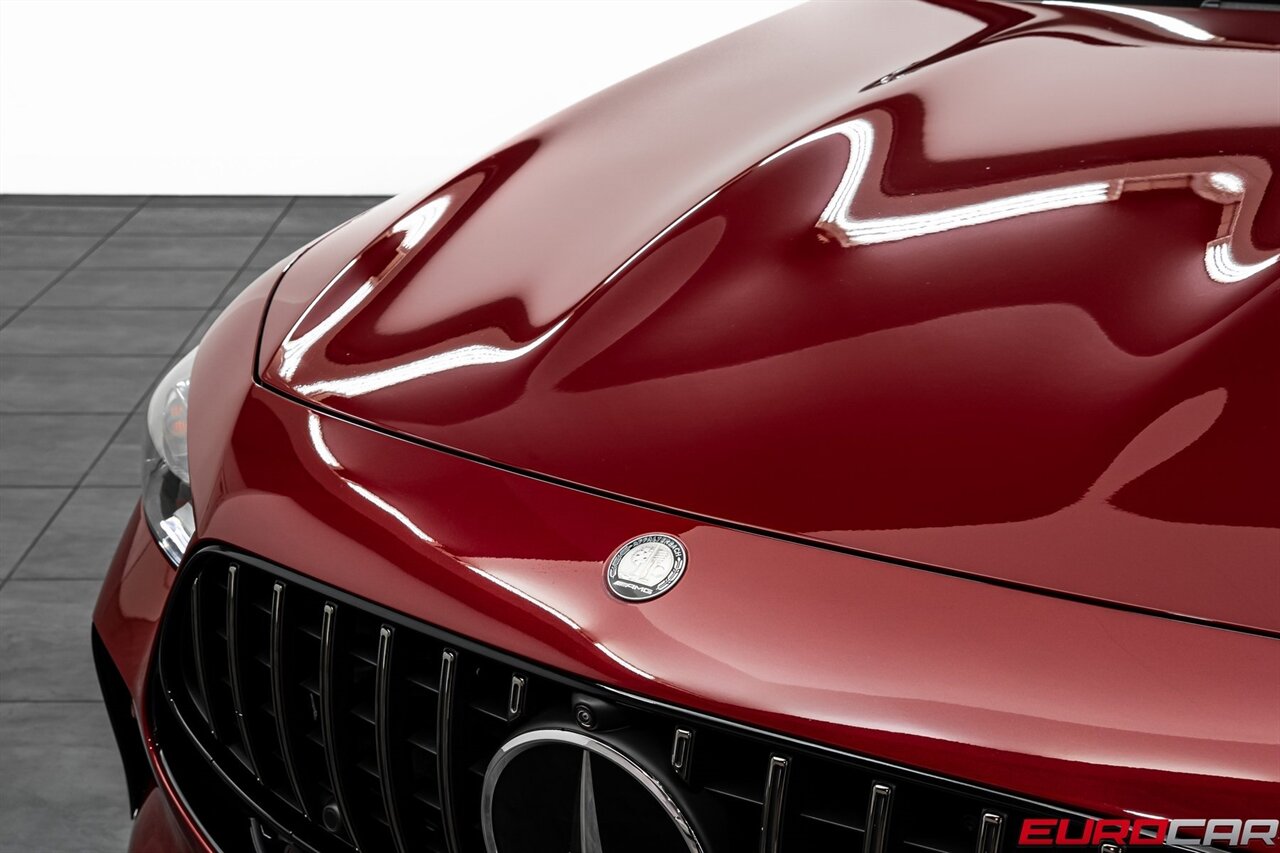 2024 Mercedes-Benz AMG GT 63 Base 4MATIC® *AMG CARBON FIBER PACKAGE * PANORAMIC ROOF* - Photo 9 - Costa Mesa, CA 92626