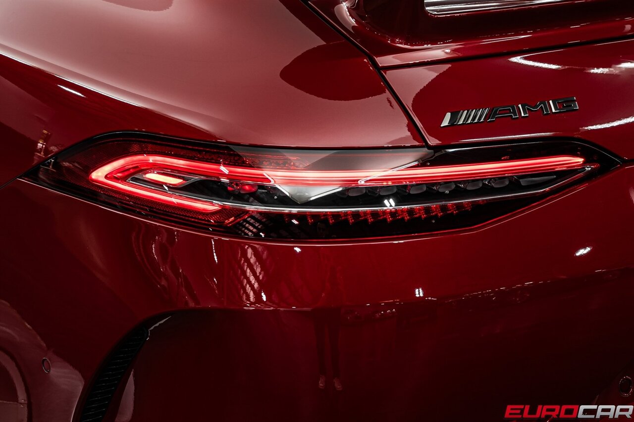 2024 Mercedes-Benz AMG GT 63 Base 4MATIC® *AMG CARBON FIBER PACKAGE * PANORAMIC ROOF* - Photo 18 - Costa Mesa, CA 92626