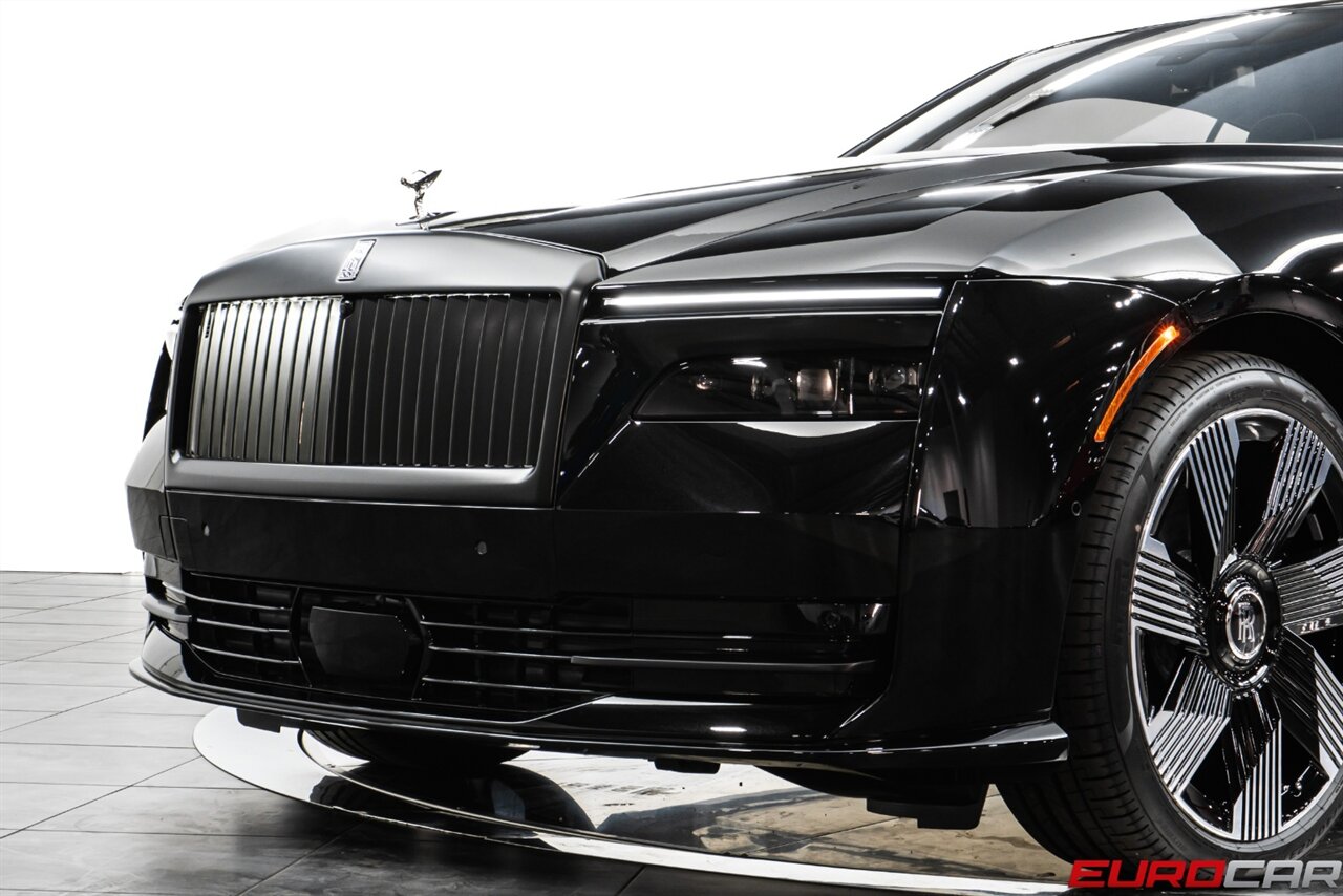 2024 Rolls-Royce Spectre  *SHOOTING STAR HEADLINER * 23 " WHEELS * BESPOKE INTERIOR* - Photo 12 - Costa Mesa, CA 92626