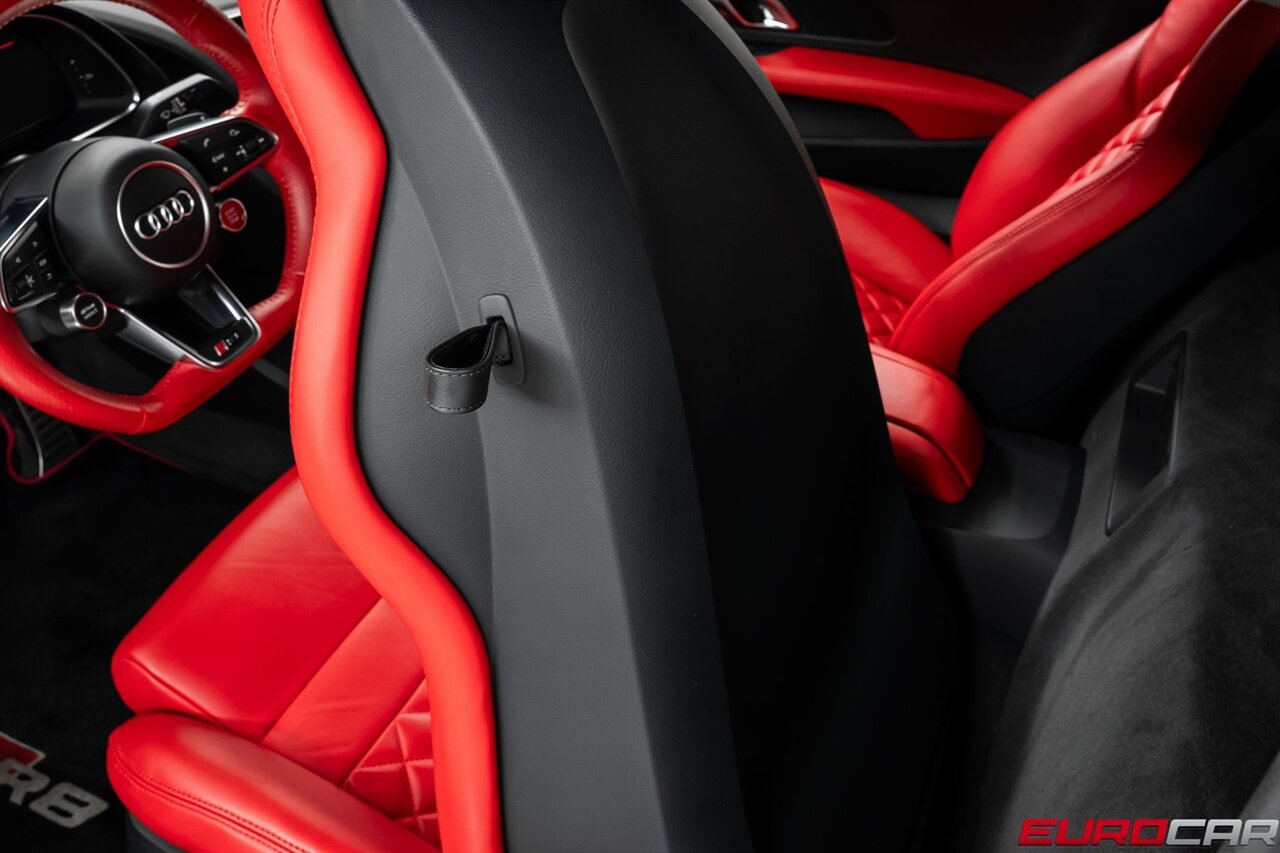 2018 Audi R8 5.2 *1 of 999 * CARBON FIBER REAR DIFFUSER*  *1 of 999 * CARBON FIBER REAR DIFFUSER* - Photo 40 - Costa Mesa, CA 92626