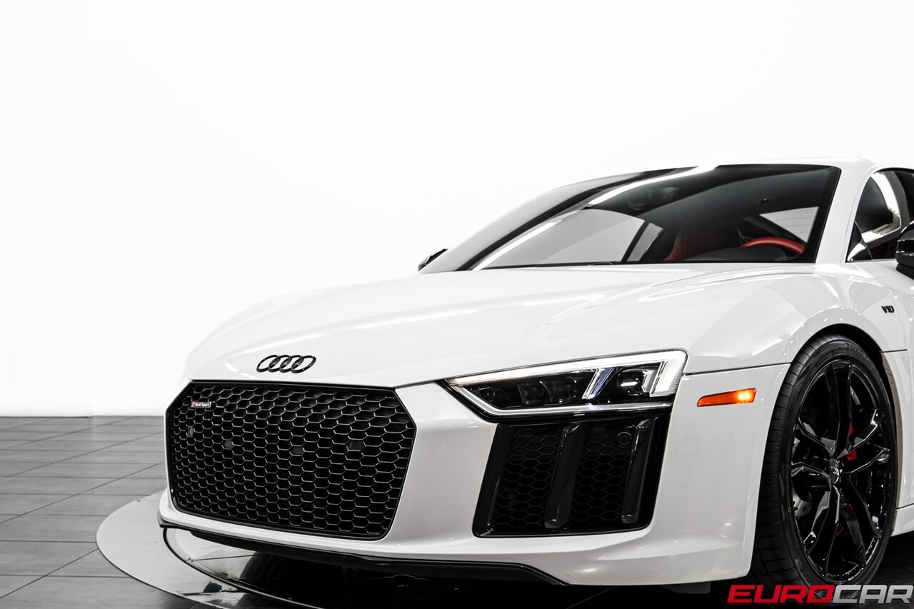 2018 Audi R8 5.2 *1 of 999 * CARBON FIBER REAR DIFFUSER*  *1 of 999 * CARBON FIBER REAR DIFFUSER* - Photo 13 - Costa Mesa, CA 92626