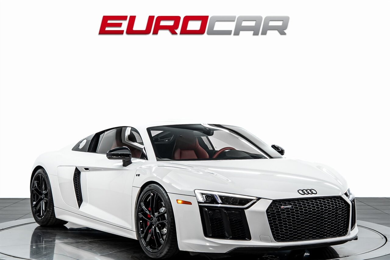 2018 Audi R8 5.2 *1 of 999 * CARBON FIBER REAR DIFFUSER*  *1 of 999 * CARBON FIBER REAR DIFFUSER* - Photo 7 - Costa Mesa, CA 92626