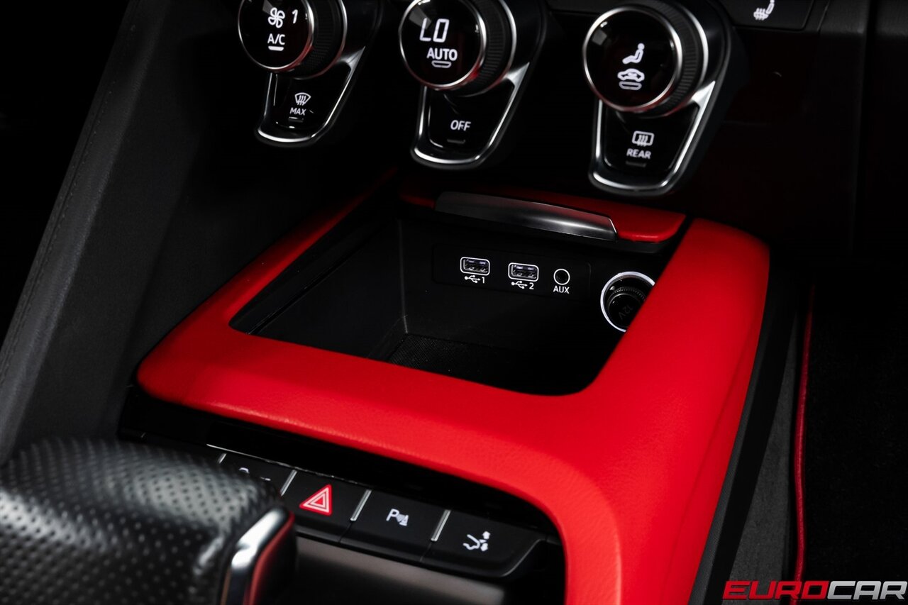 2018 Audi R8 5.2 *1 of 999 * CARBON FIBER REAR DIFFUSER*  *1 of 999 * CARBON FIBER REAR DIFFUSER* - Photo 32 - Costa Mesa, CA 92626