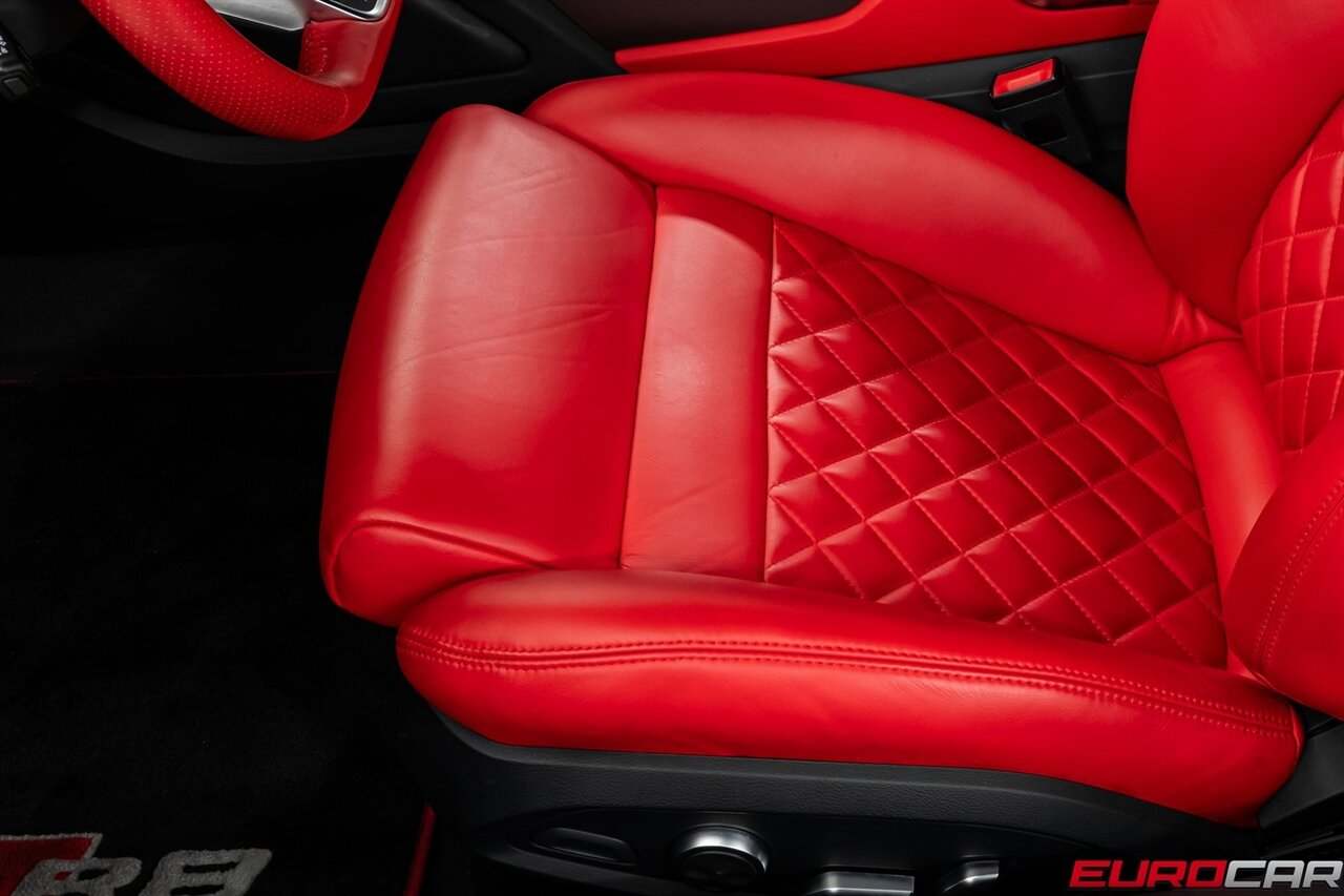 2018 Audi R8 5.2 *1 of 999 * CARBON FIBER REAR DIFFUSER*  *1 of 999 * CARBON FIBER REAR DIFFUSER* - Photo 42 - Costa Mesa, CA 92626