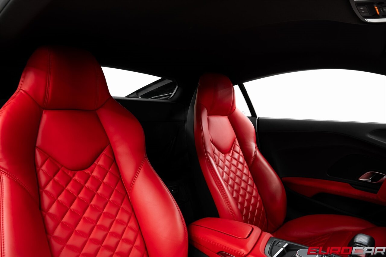 2018 Audi R8 5.2 *1 of 999 * CARBON FIBER REAR DIFFUSER*  *1 of 999 * CARBON FIBER REAR DIFFUSER* - Photo 39 - Costa Mesa, CA 92626