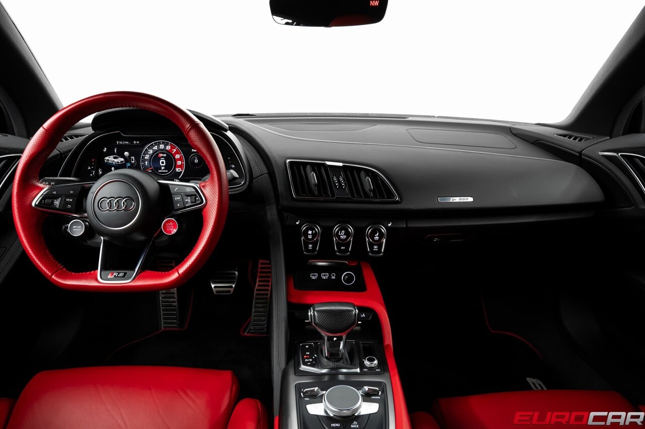 2018 Audi R8 5.2 *1 of 999 * CARBON FIBER REAR DIFFUSER*  *1 of 999 * CARBON FIBER REAR DIFFUSER* - Photo 27 - Costa Mesa, CA 92626