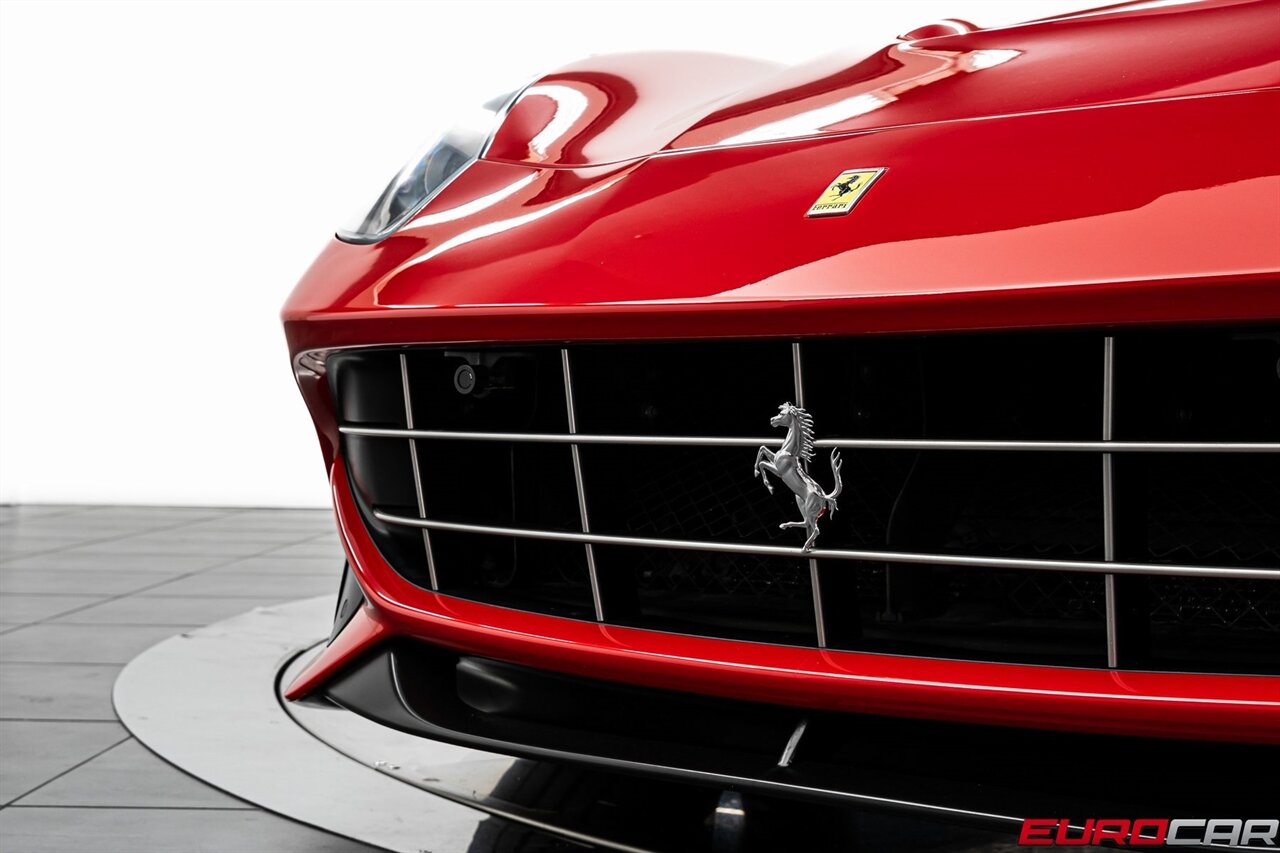 2014 Ferrari F12berlinetta  *CARBON FIBER LED STEERING WHEEL * FULL BODY PPF* - Photo 12 - Costa Mesa, CA 92626