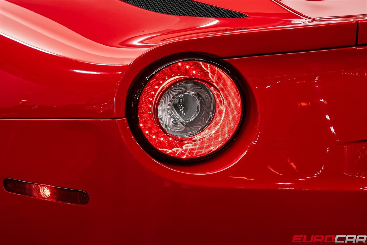 2014 Ferrari F12berlinetta  *CARBON FIBER LED STEERING WHEEL * FULL BODY PPF* - Photo 19 - Costa Mesa, CA 92626