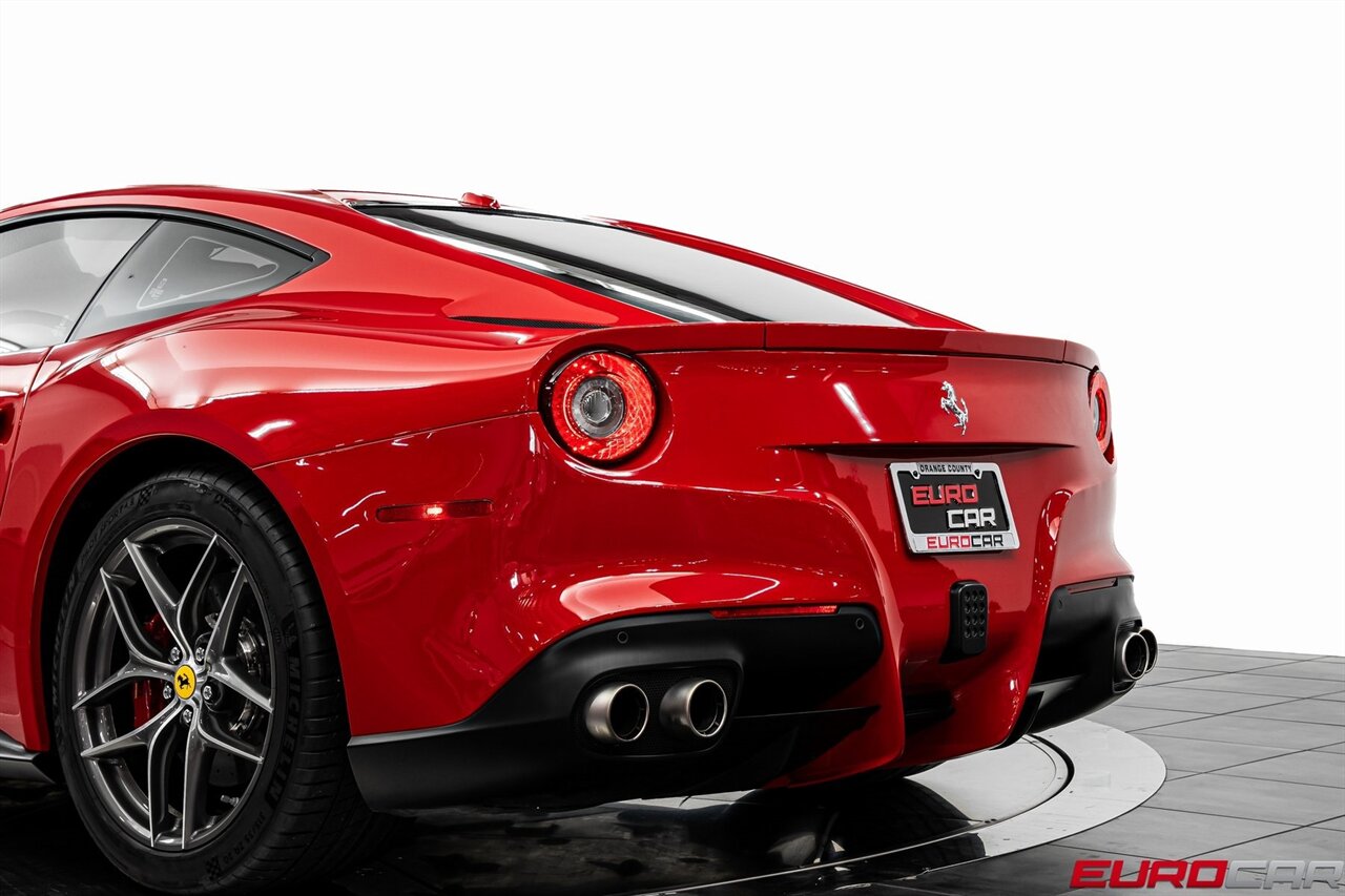 2014 Ferrari F12berlinetta  *CARBON FIBER LED STEERING WHEEL * FULL BODY PPF* - Photo 17 - Costa Mesa, CA 92626
