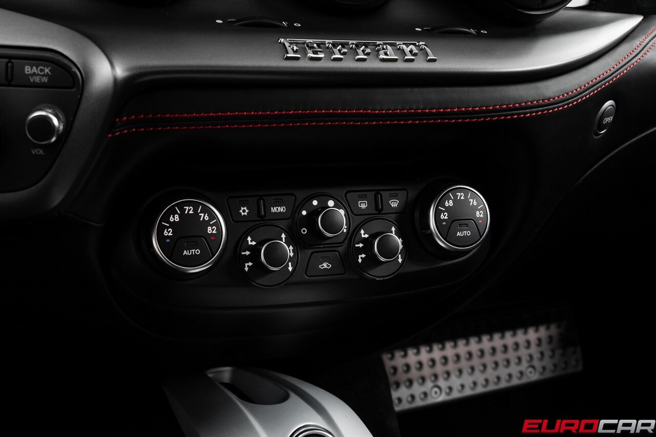 2014 Ferrari F12berlinetta  *CARBON FIBER LED STEERING WHEEL * FULL BODY PPF* - Photo 34 - Costa Mesa, CA 92626