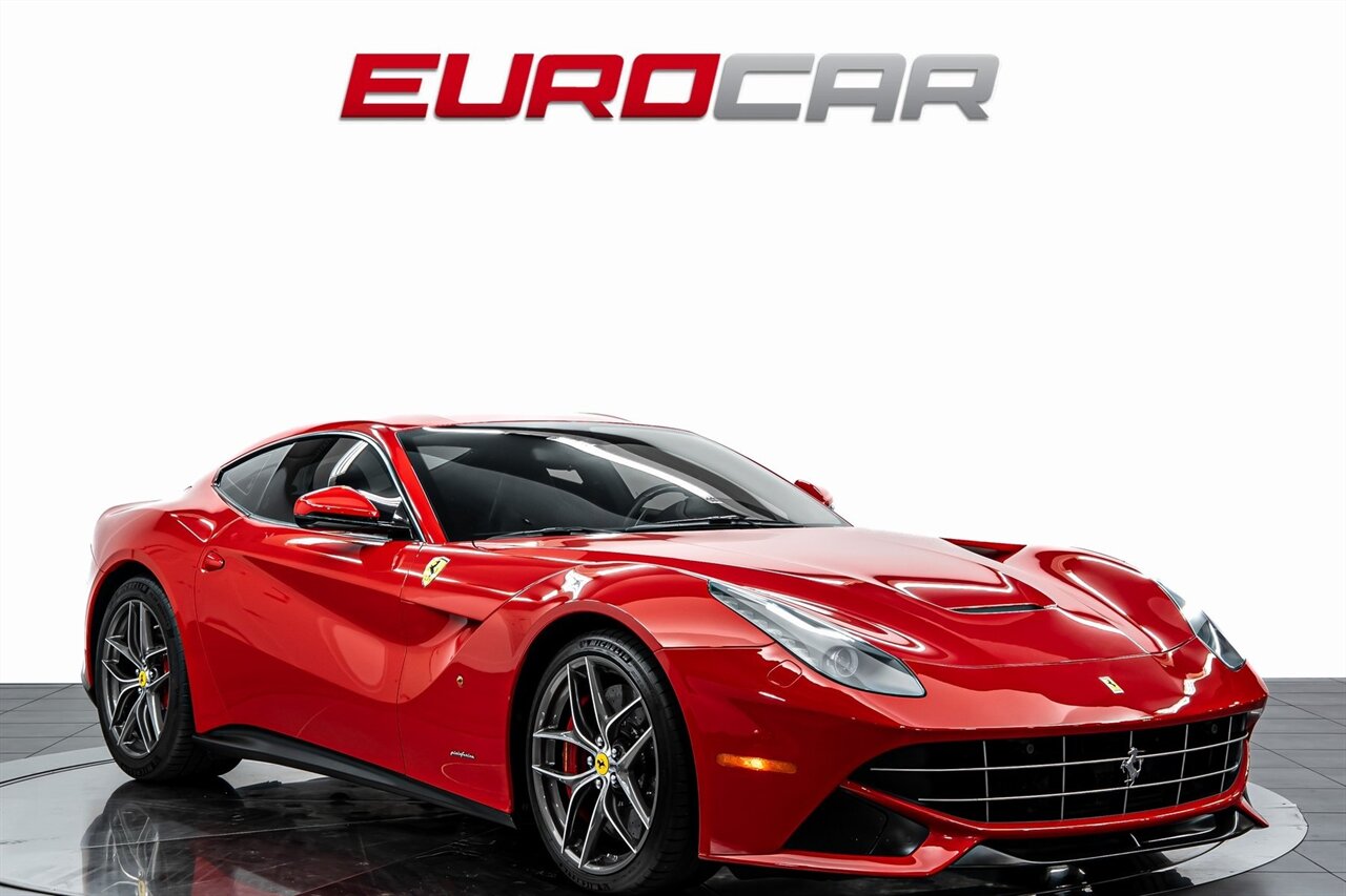 2014 Ferrari F12berlinetta  *CARBON FIBER LED STEERING WHEEL * FULL BODY PPF* - Photo 7 - Costa Mesa, CA 92626