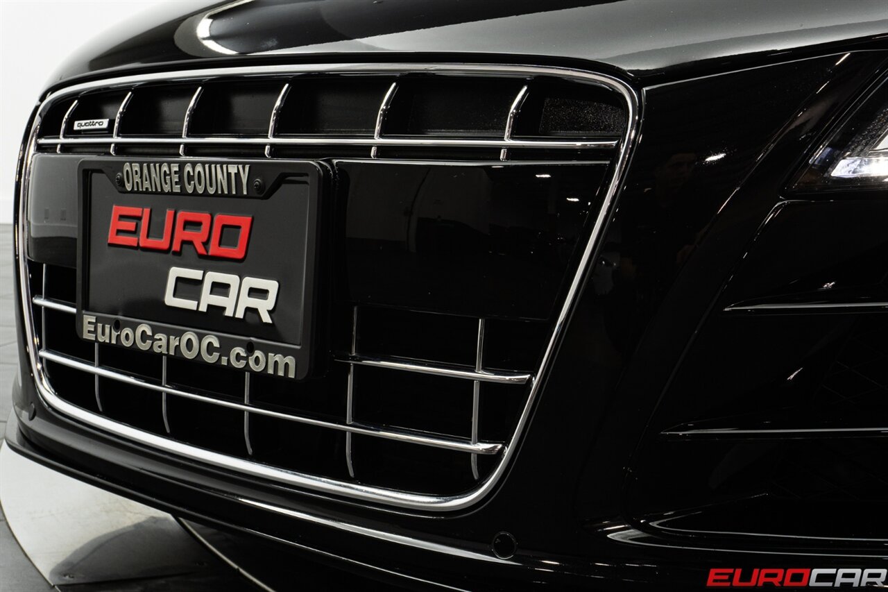 2012 Audi R8 5.2 quattro Spyder  *CARBON FIBER INERIOR * IMMACULATE* - Photo 13 - Costa Mesa, CA 92626