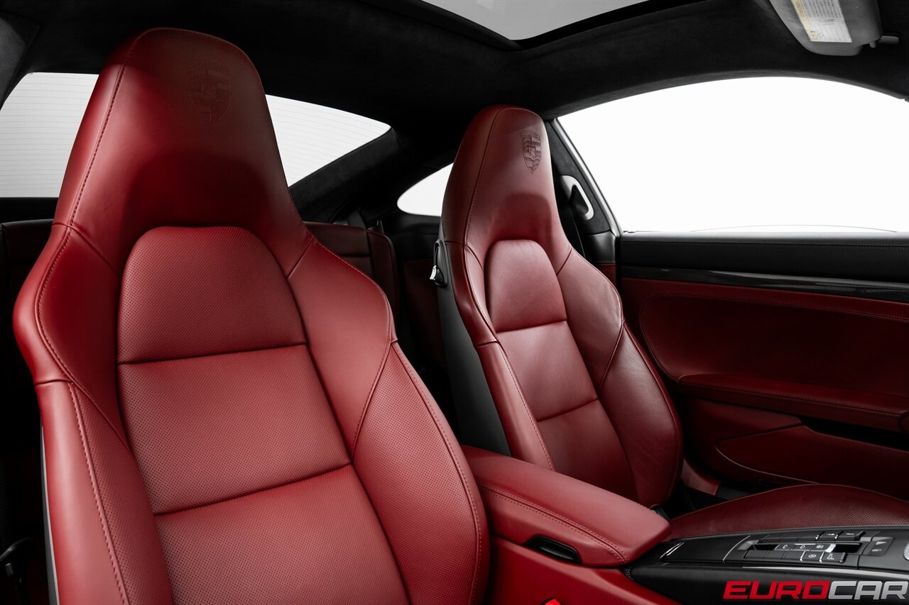 2017 Porsche 911 Turbo *GLASS SUNROOF * CARBON FIBER INTERIOR TRIM*   - Photo 42 - Costa Mesa, CA 92626