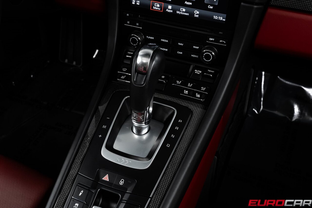 2017 Porsche 911 Turbo *GLASS SUNROOF * CARBON FIBER INTERIOR TRIM*   - Photo 34 - Costa Mesa, CA 92626