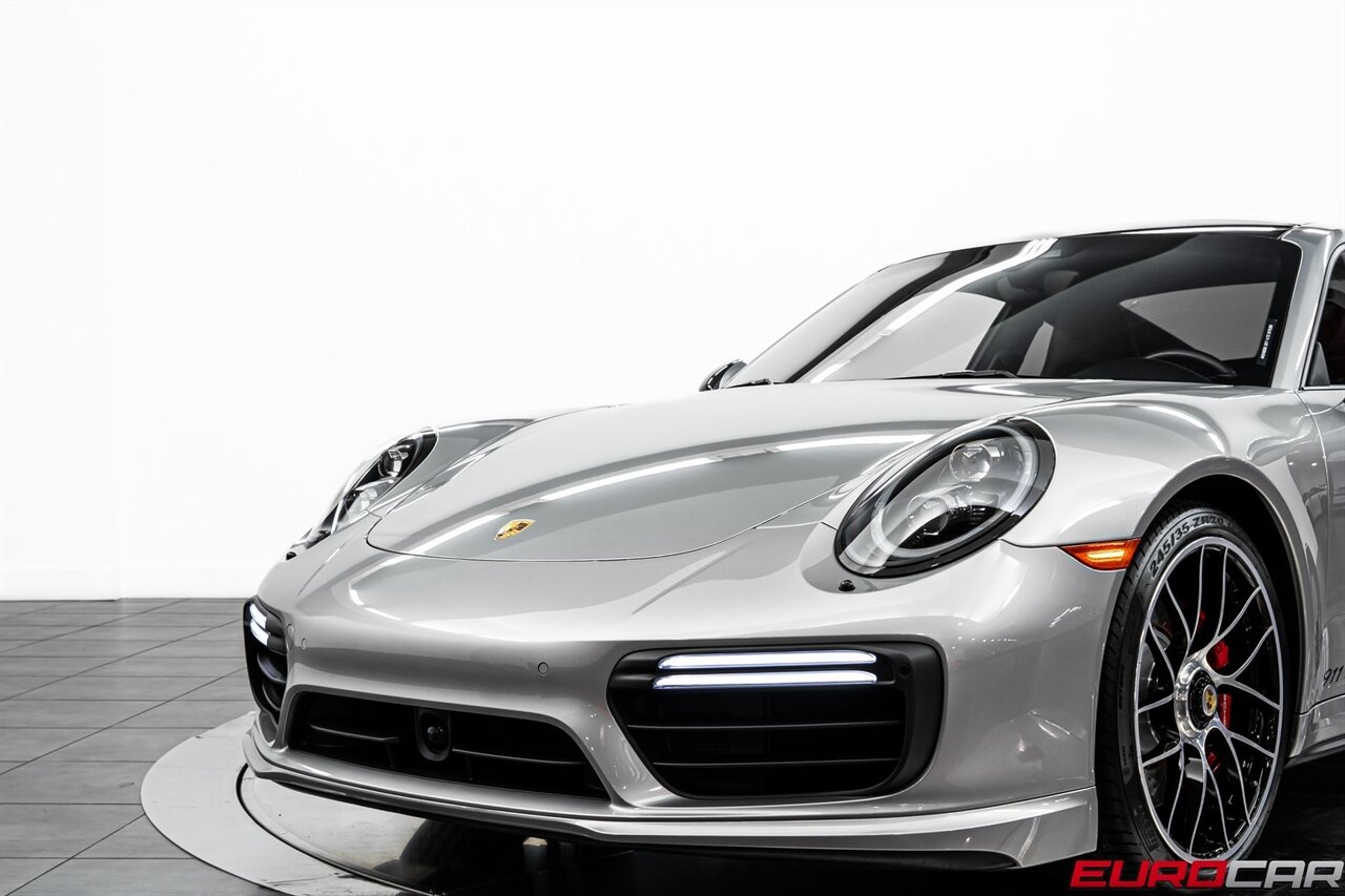 2017 Porsche 911 Turbo *GLASS SUNROOF * CARBON FIBER INTERIOR TRIM*   - Photo 12 - Costa Mesa, CA 92626