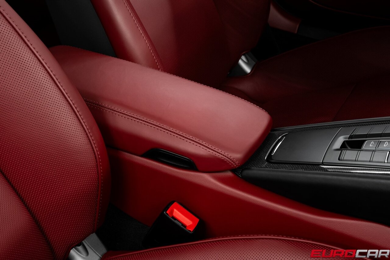 2017 Porsche 911 Turbo *GLASS SUNROOF * CARBON FIBER INTERIOR TRIM*   - Photo 39 - Costa Mesa, CA 92626