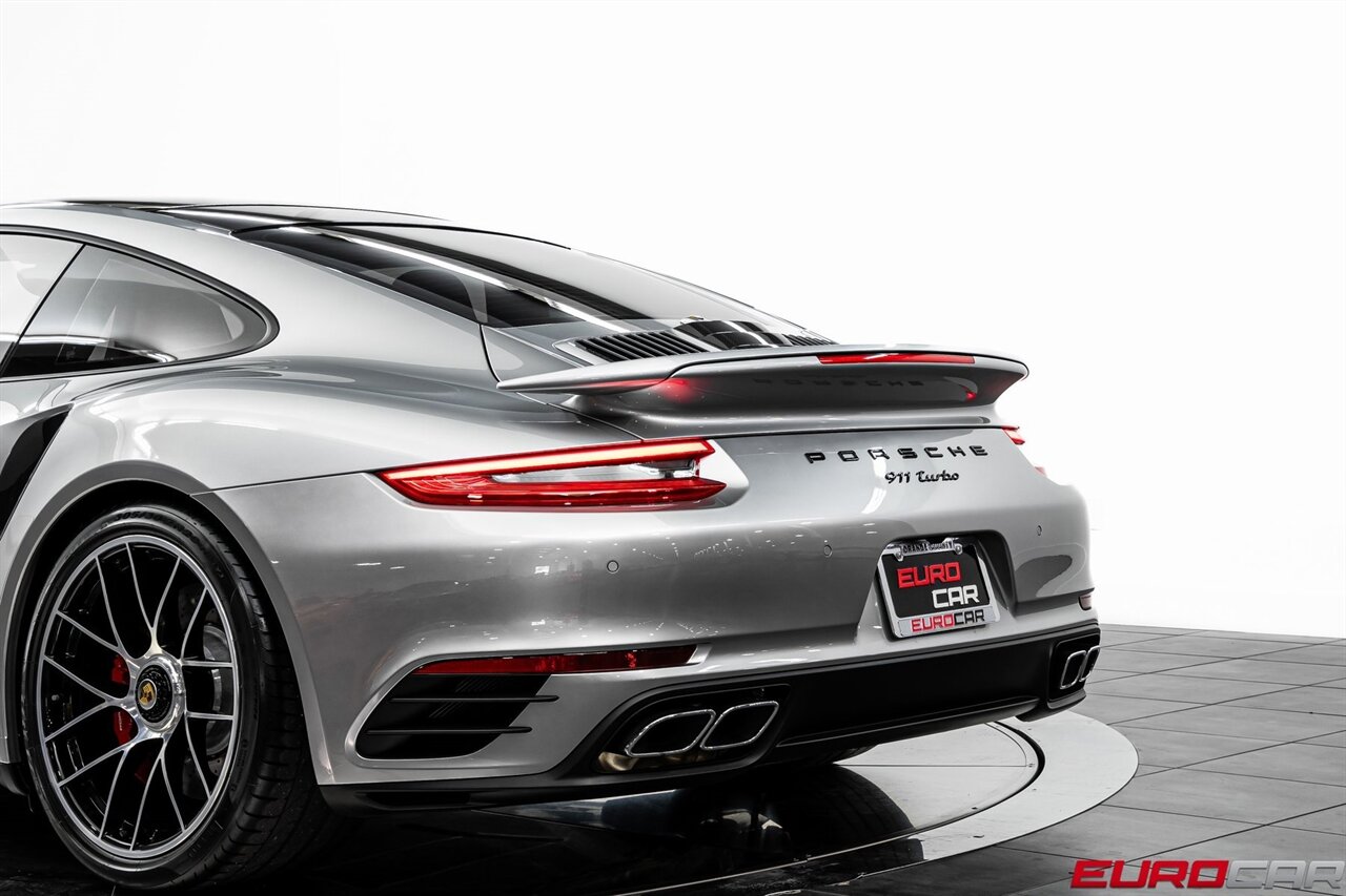 2017 Porsche 911 Turbo *GLASS SUNROOF * CARBON FIBER INTERIOR TRIM*   - Photo 18 - Costa Mesa, CA 92626