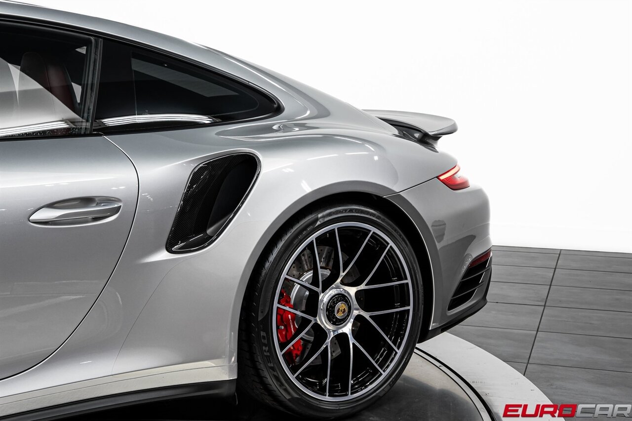 2017 Porsche 911 Turbo *GLASS SUNROOF * CARBON FIBER INTERIOR TRIM*   - Photo 16 - Costa Mesa, CA 92626