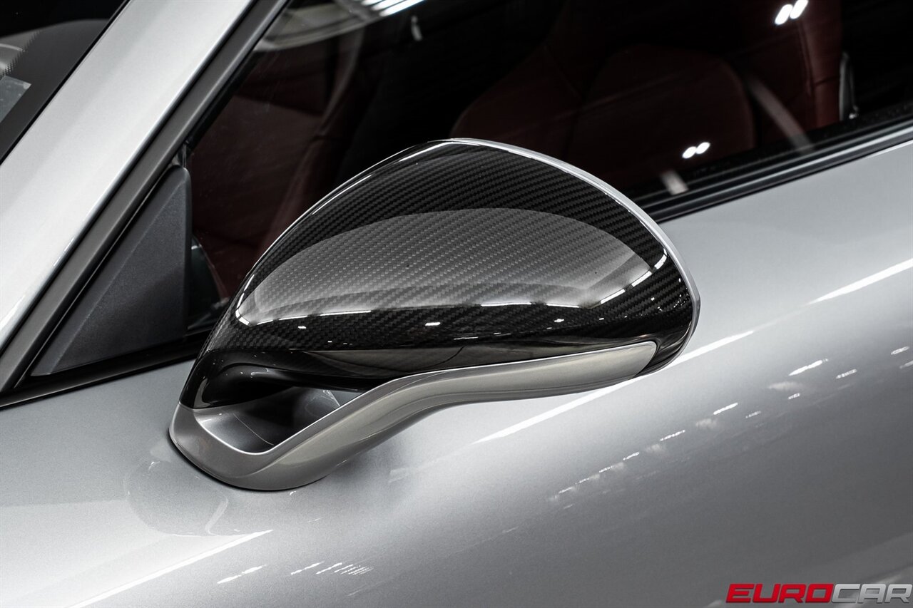 2017 Porsche 911 Turbo *GLASS SUNROOF * CARBON FIBER INTERIOR TRIM*   - Photo 14 - Costa Mesa, CA 92626