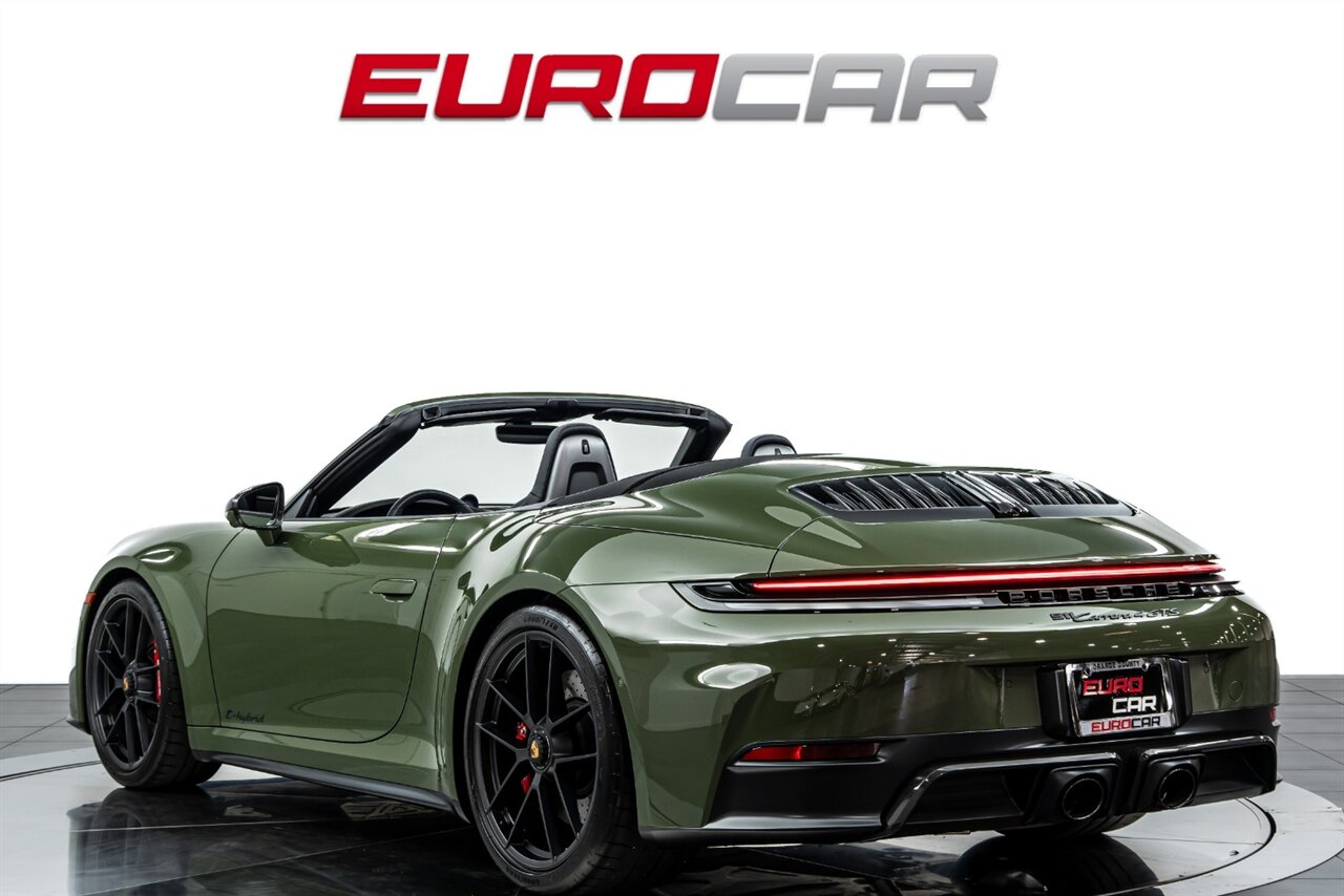 2025 Porsche 911 Carrera 4 GTS  *PAINT TO SAMPLE * SPORT DESIGN PACKAGE * GTS INTERIOR PACKAGE* - Photo 4 - Costa Mesa, CA 92626